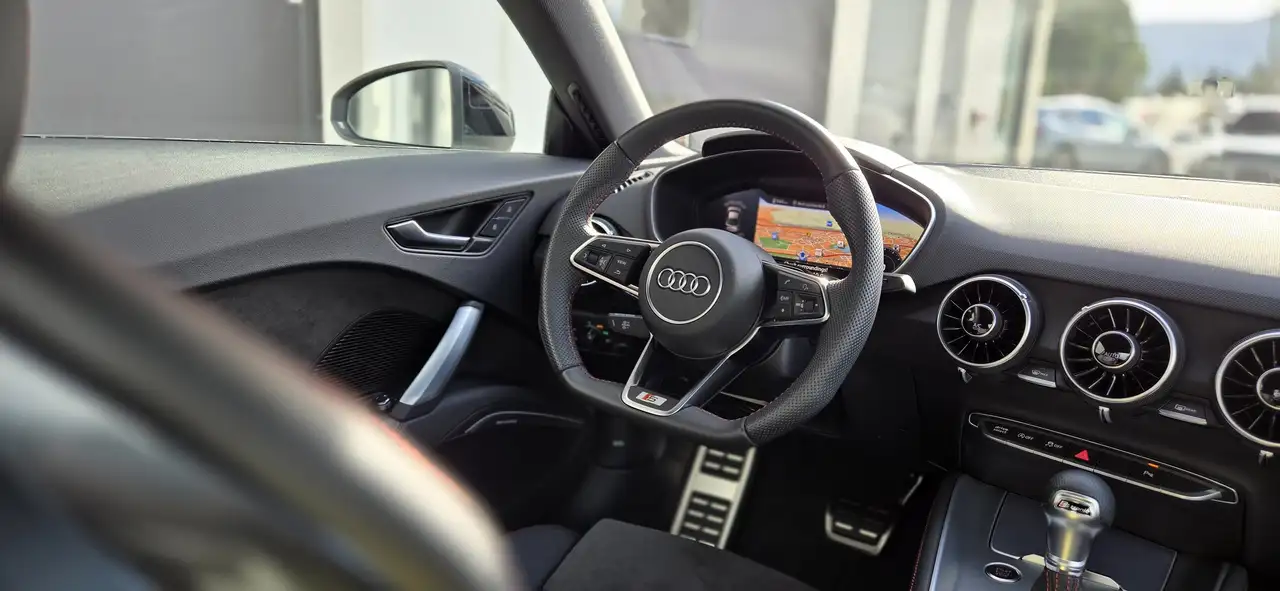 Audi TT снимка Audi TT