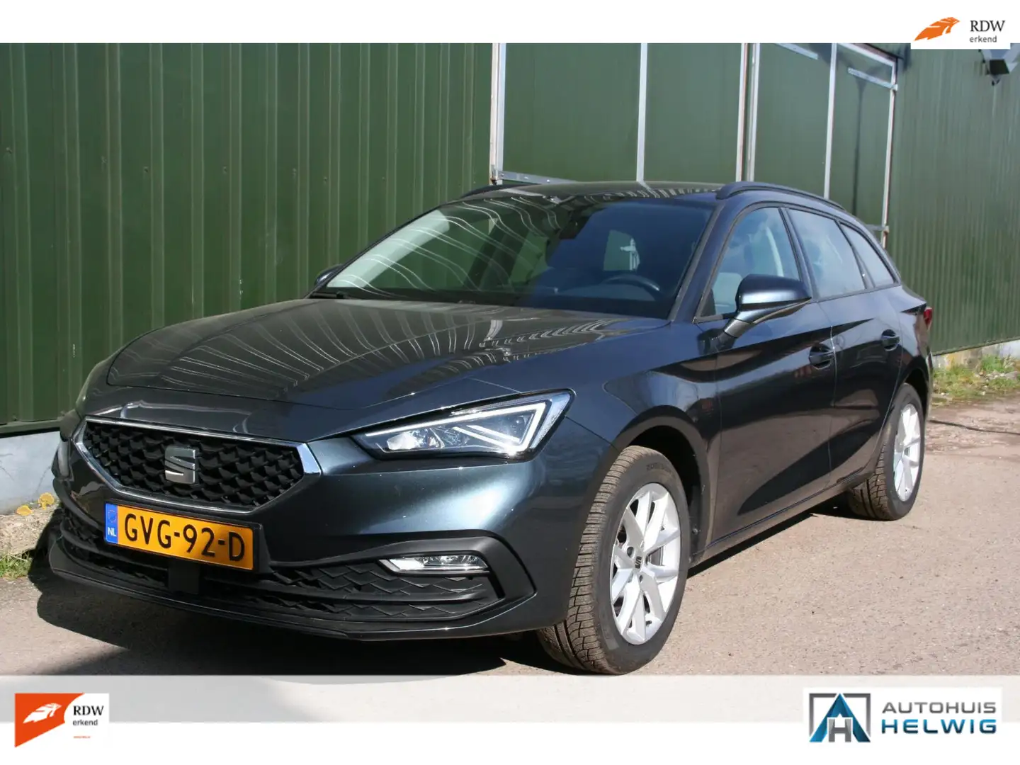 SEAT Leon Sportstourer 1.0 eTSI Style Business Intense AUTOM Grau - 1