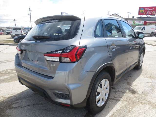 2021 Mitsubishi RVR