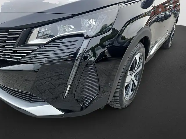 Peugeot 3008 view 9