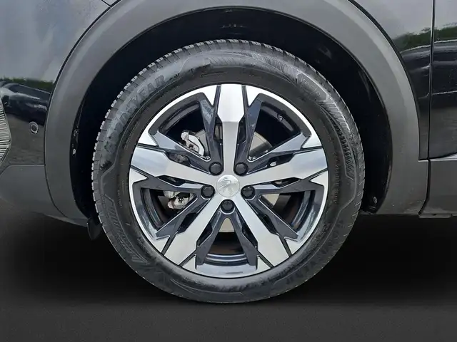 Peugeot 3008 view 8