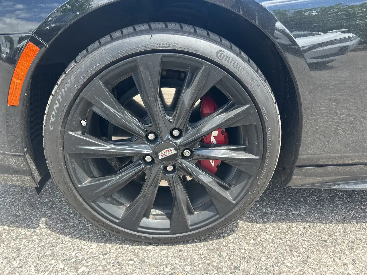 Cadillac CT4-V снимка Cadillac CT4-V