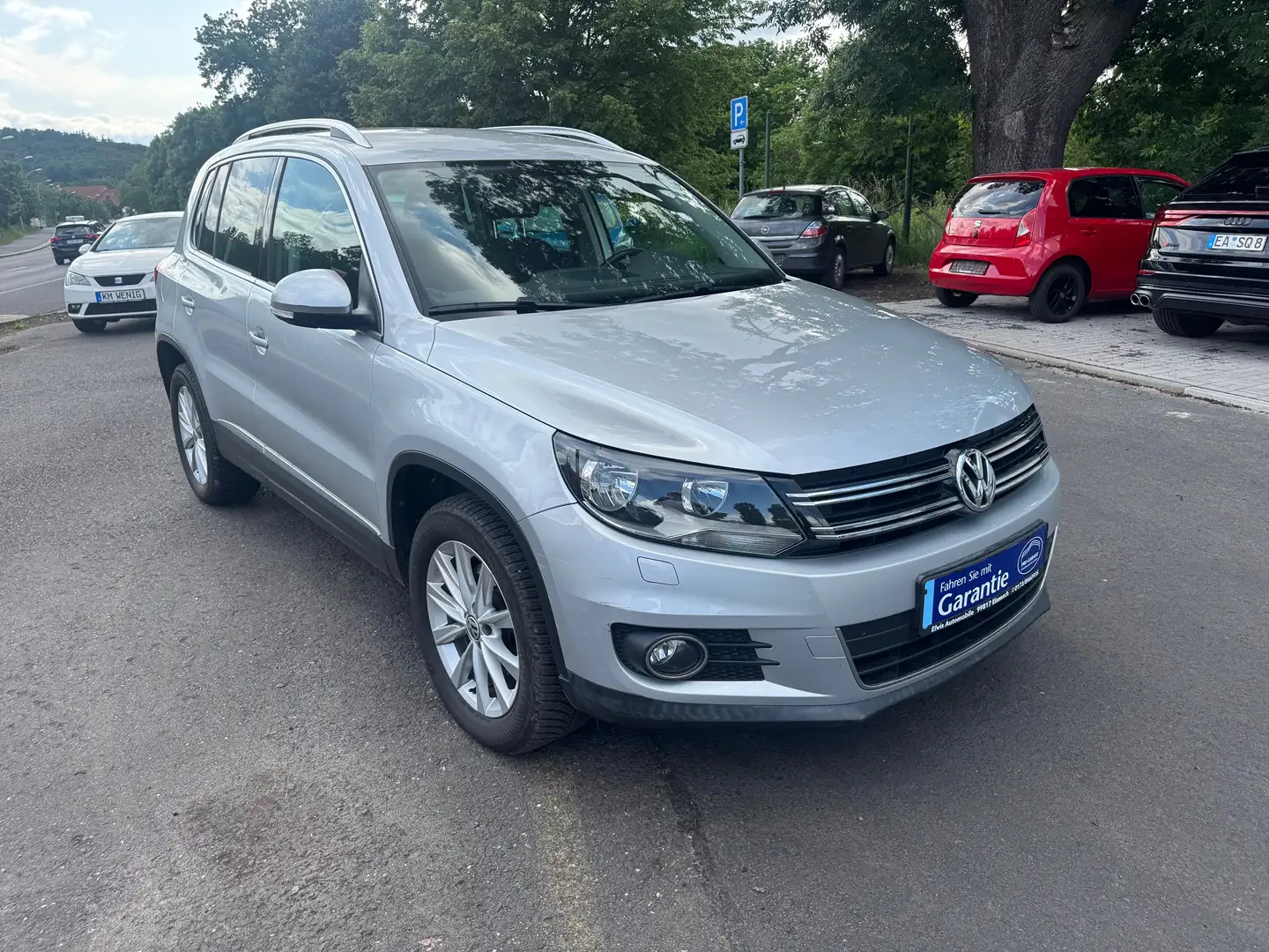 Volkswagen Tiguan Sport Schwarz - 1