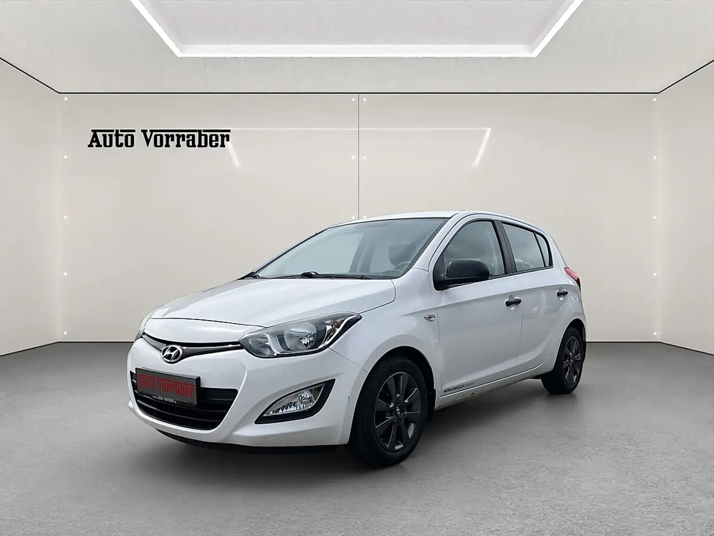Hyundai i20 1,25 Life Weiß - 1