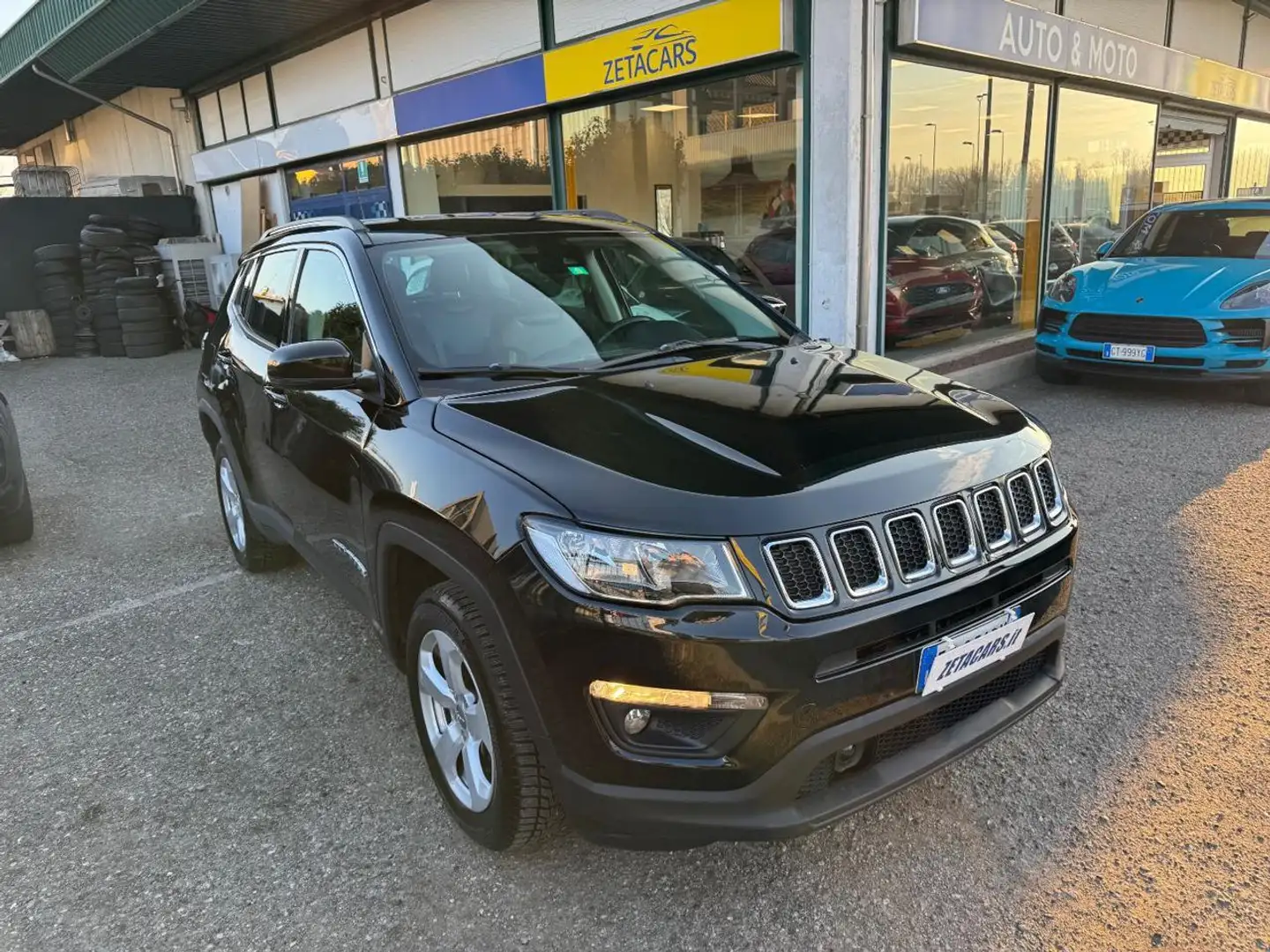 Jeep Compass 2.0 mjt Longitude 4wd 140cv auto Schwarz - 1