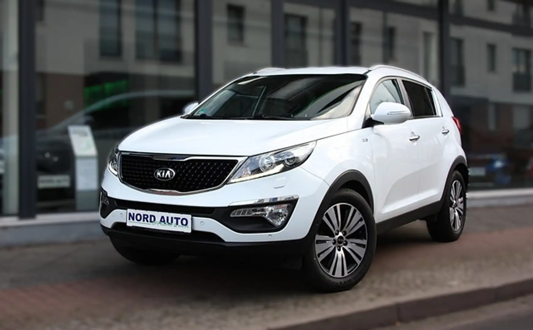 Kia Sportage 2.0GDi 4x4 Aut. Leder/Navi/Kam/Pdc/1.Hd Weiß - 2