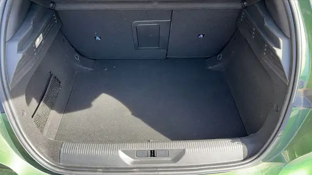 Peugeot 308 view 14