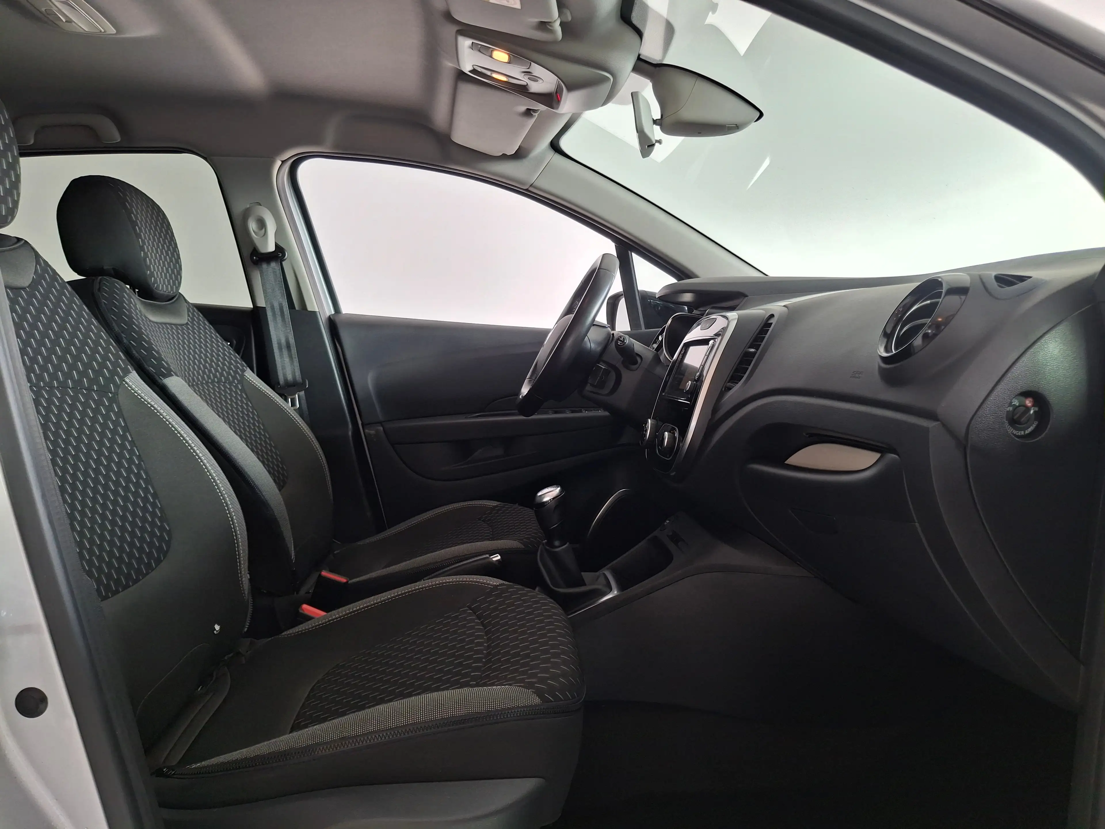 Renault Captur Intens ANDROID AUTO NAVI CAMERA — photo 6