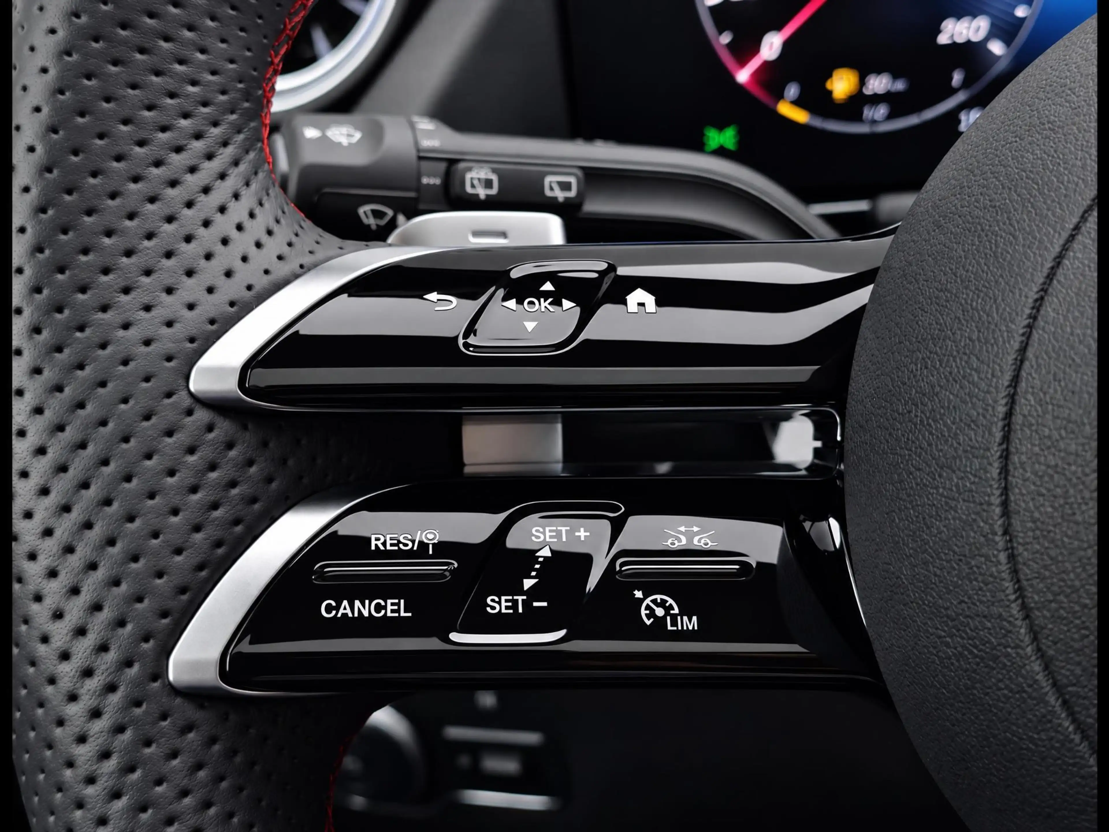 Mercedes-Benz GLA 250 e Business Solution AMG | Panoramadak | Night pakk — photo 12