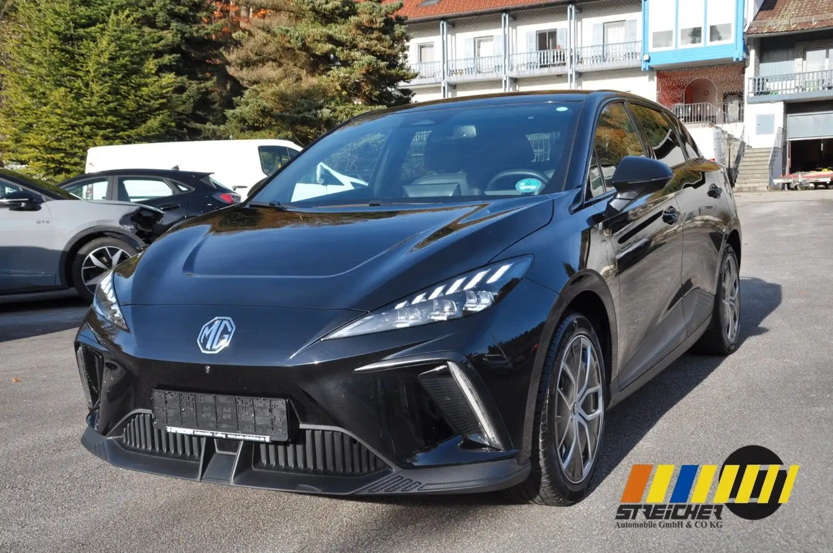 MG MG4 Luxury *LED*360° Cam*SitzHz* Schwarz - 1