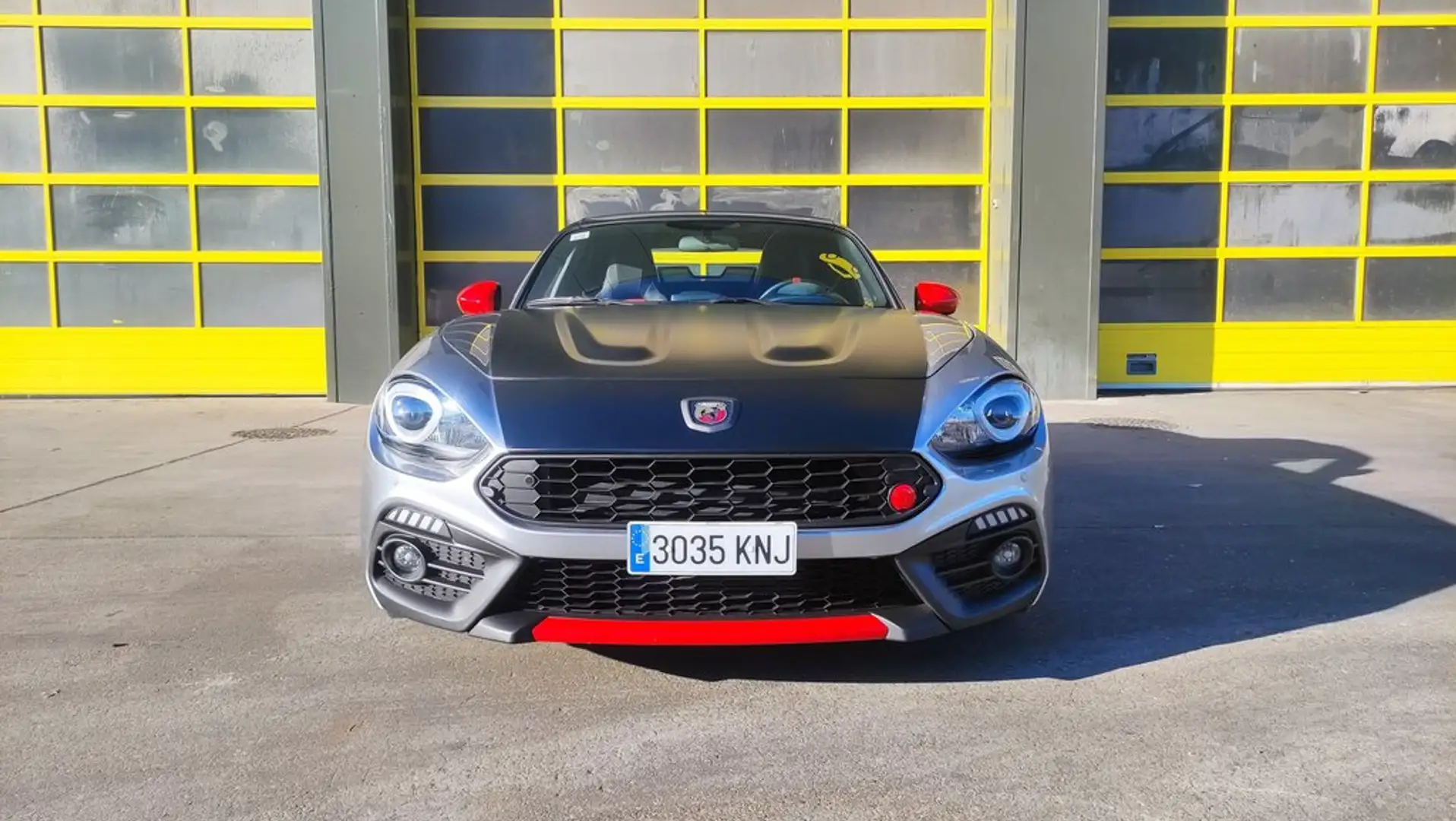 Abarth 124 Spider 125kW Gris - 1