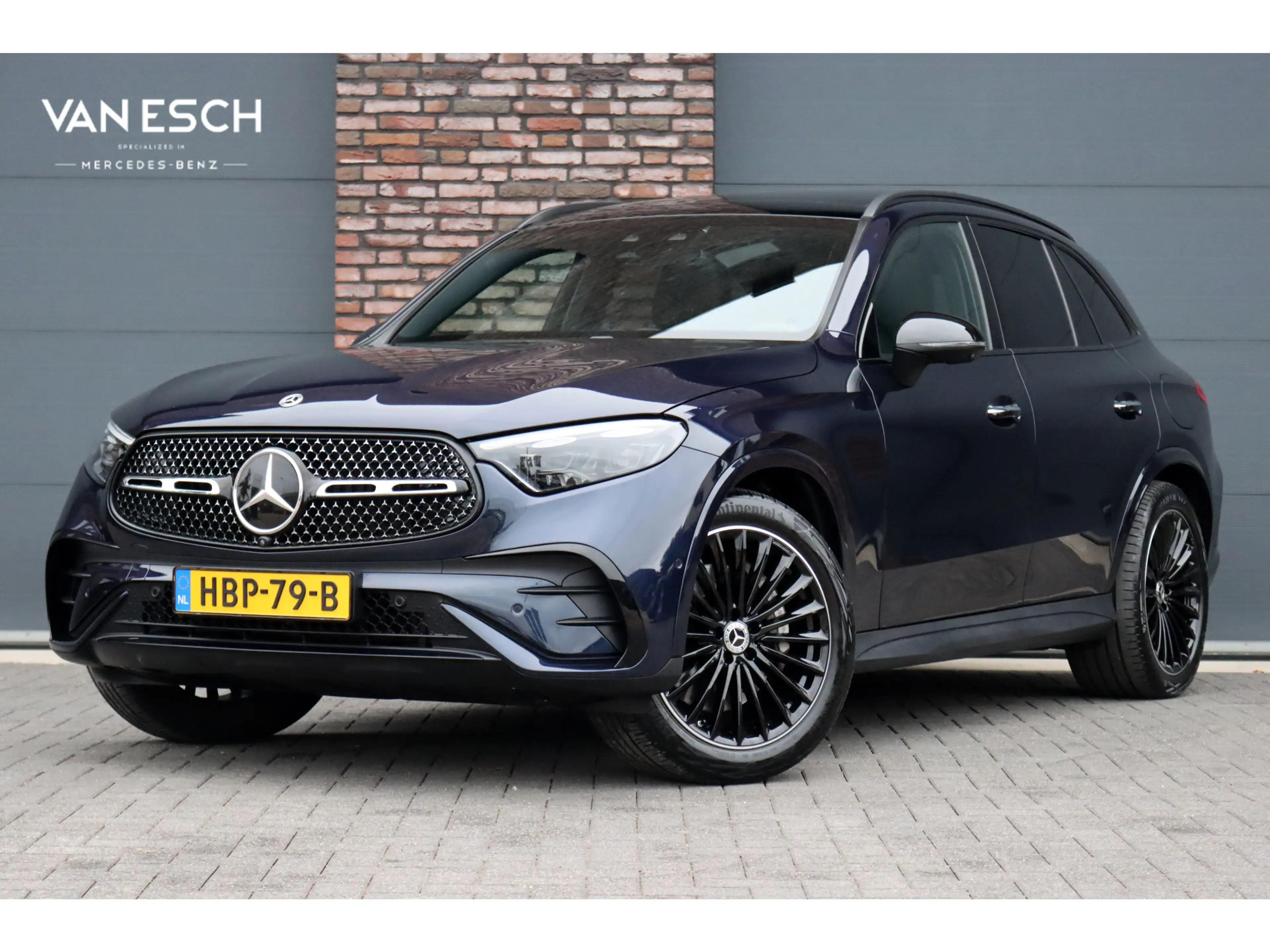 Mercedes-Benz GLC 400 400e 4MATIC AMG Line | Airmatic | Achterasbesturin