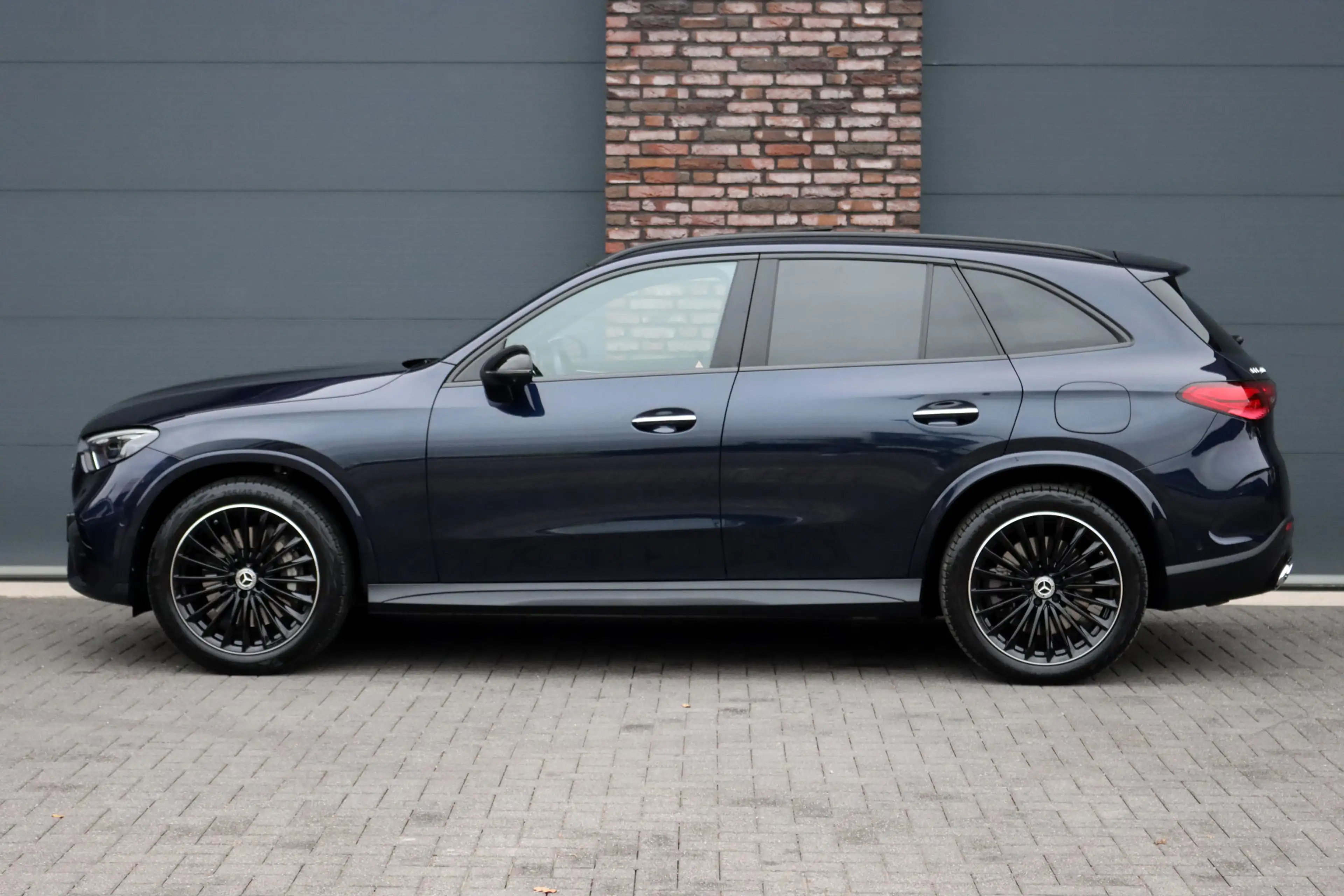 Mercedes-Benz GLC 400 400e 4MATIC AMG Line | Airmatic | Achterasbesturin — photo 9