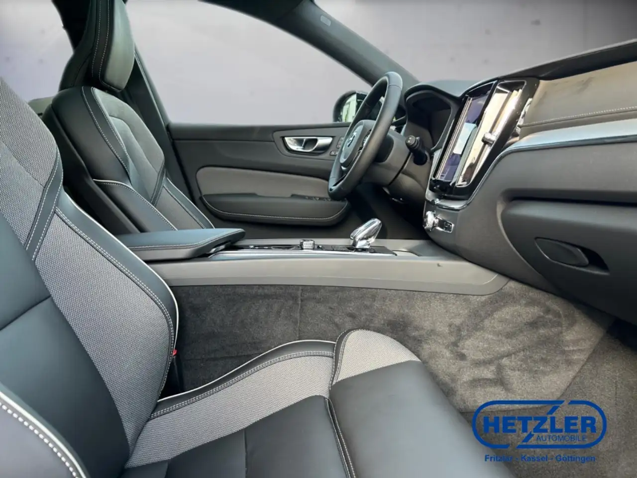 Volvo XC60 2025 — фото 14