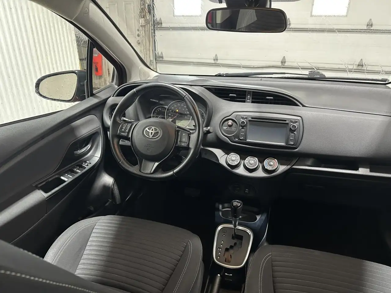 Toyota Yaris photo Toyota Yaris