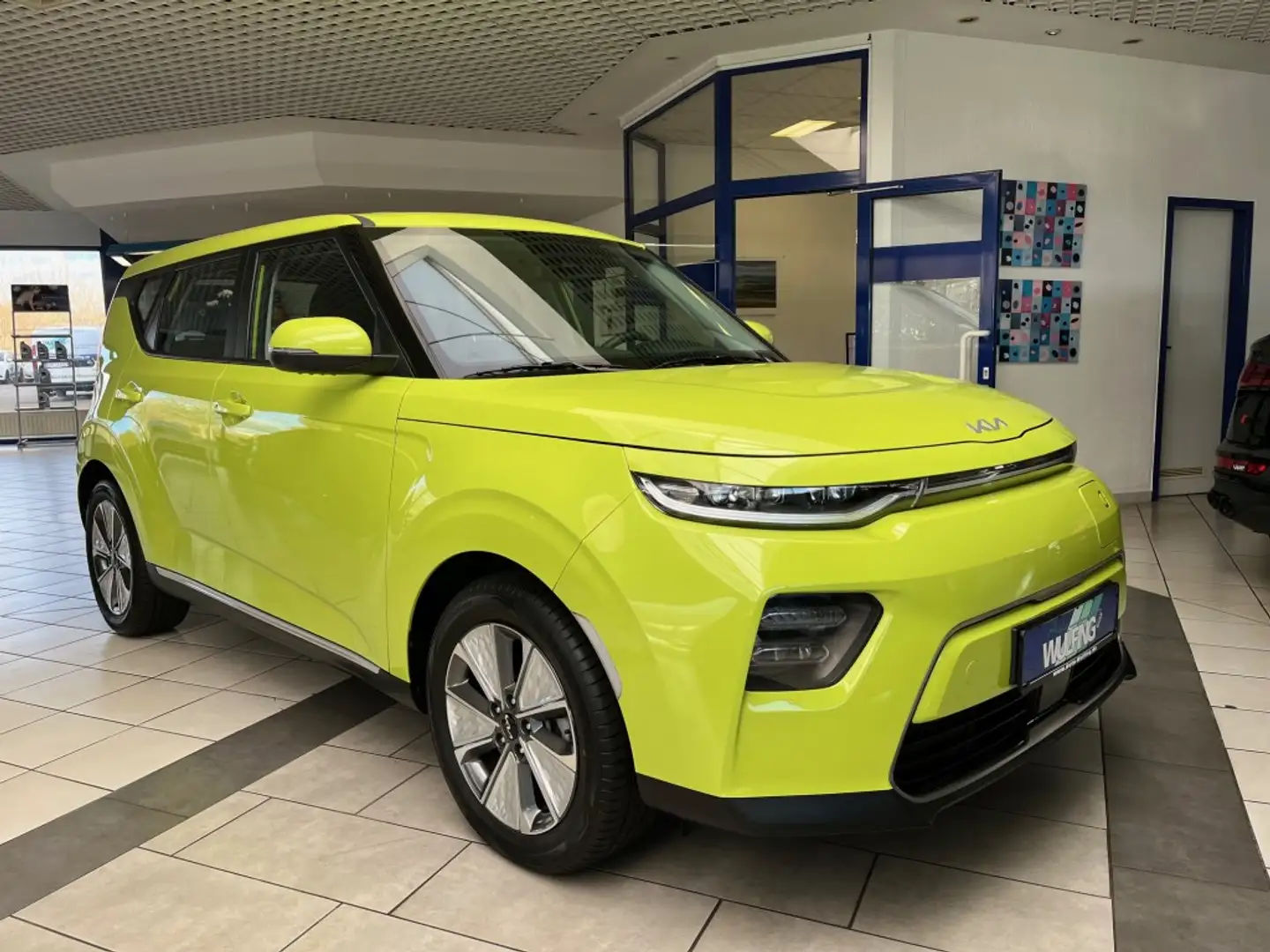 Kia Edition 7 Green - 1