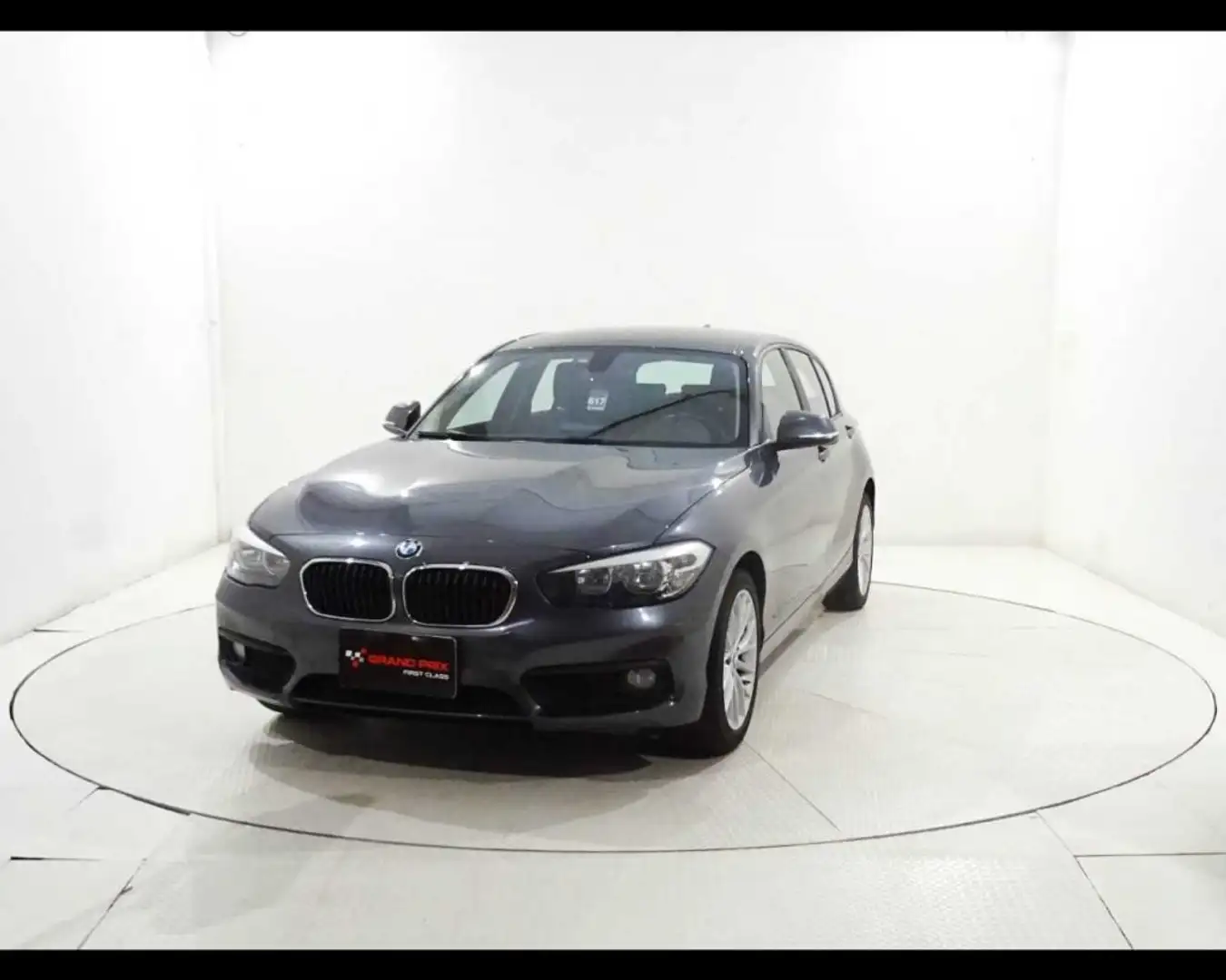 BMW 116 d 5p. Business Grey - 2