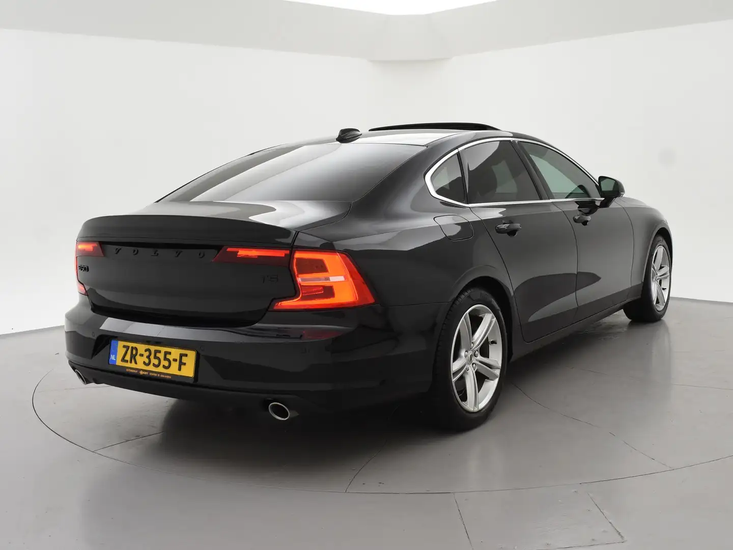 Volvo S90 2.0 T5 250PK INSCRIPTION + SCHUIFDAK ADAPTIVE CRUI Zwart - 2