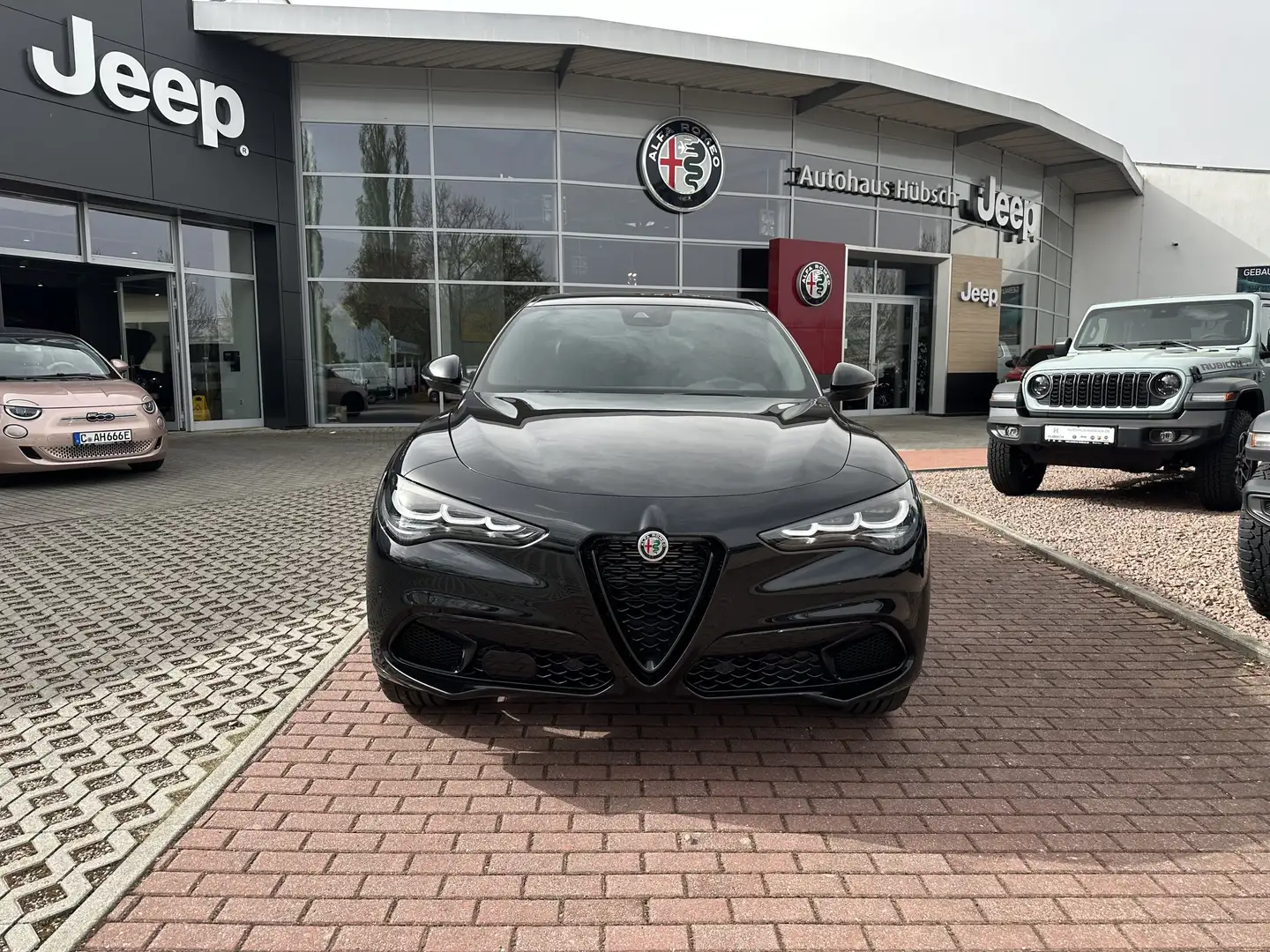Alfa Romeo Stelvio Veloce Q4 21" Noir - 1