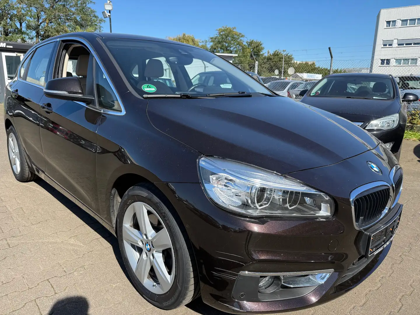BMW 218 Luxury Line/30tkm/Aut/beschädigt Bruin - 1