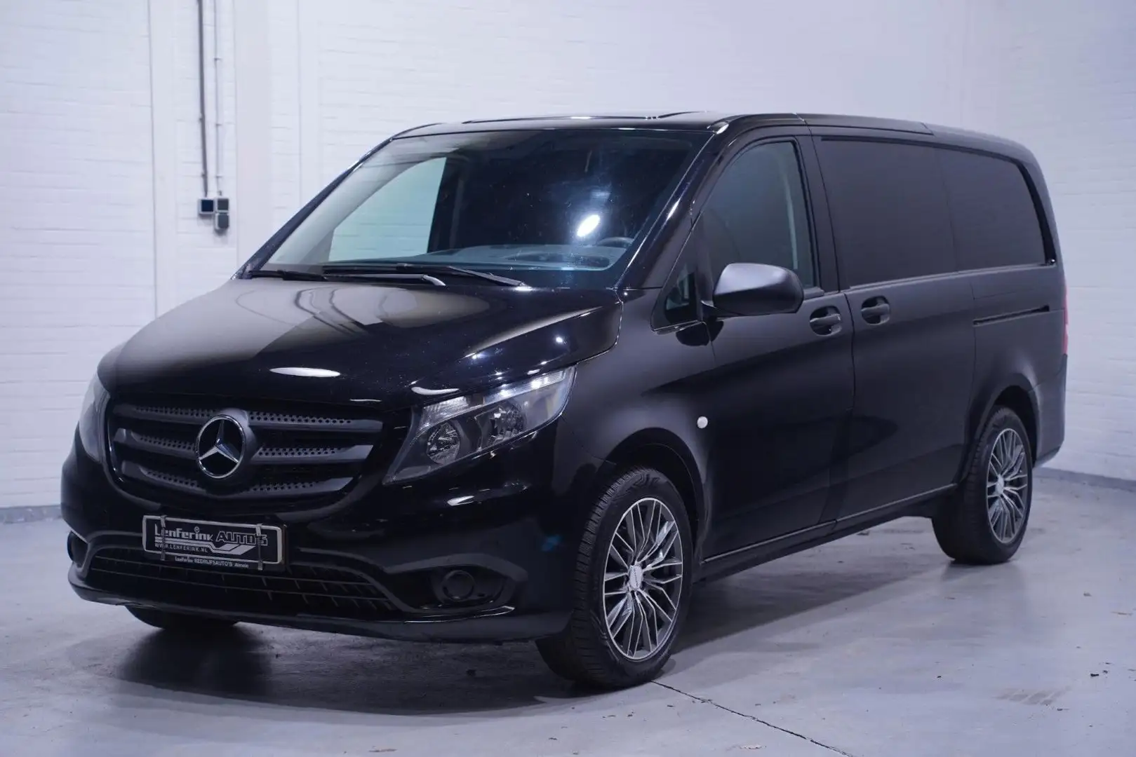 Mercedes-Benz Vito Kasten 114 lang Nero - 1
