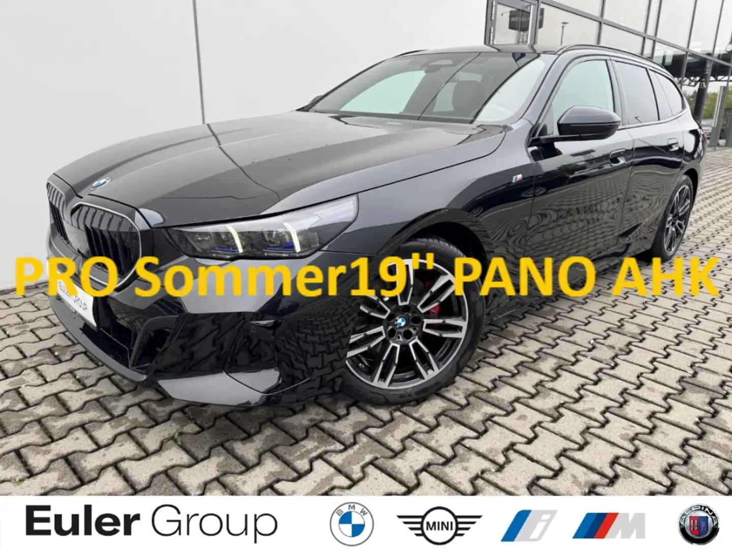 BMW 520 i M-Sport PRO Sommer19'' PANO AHK ICONIC H/K DA+ A Schwarz - 1
