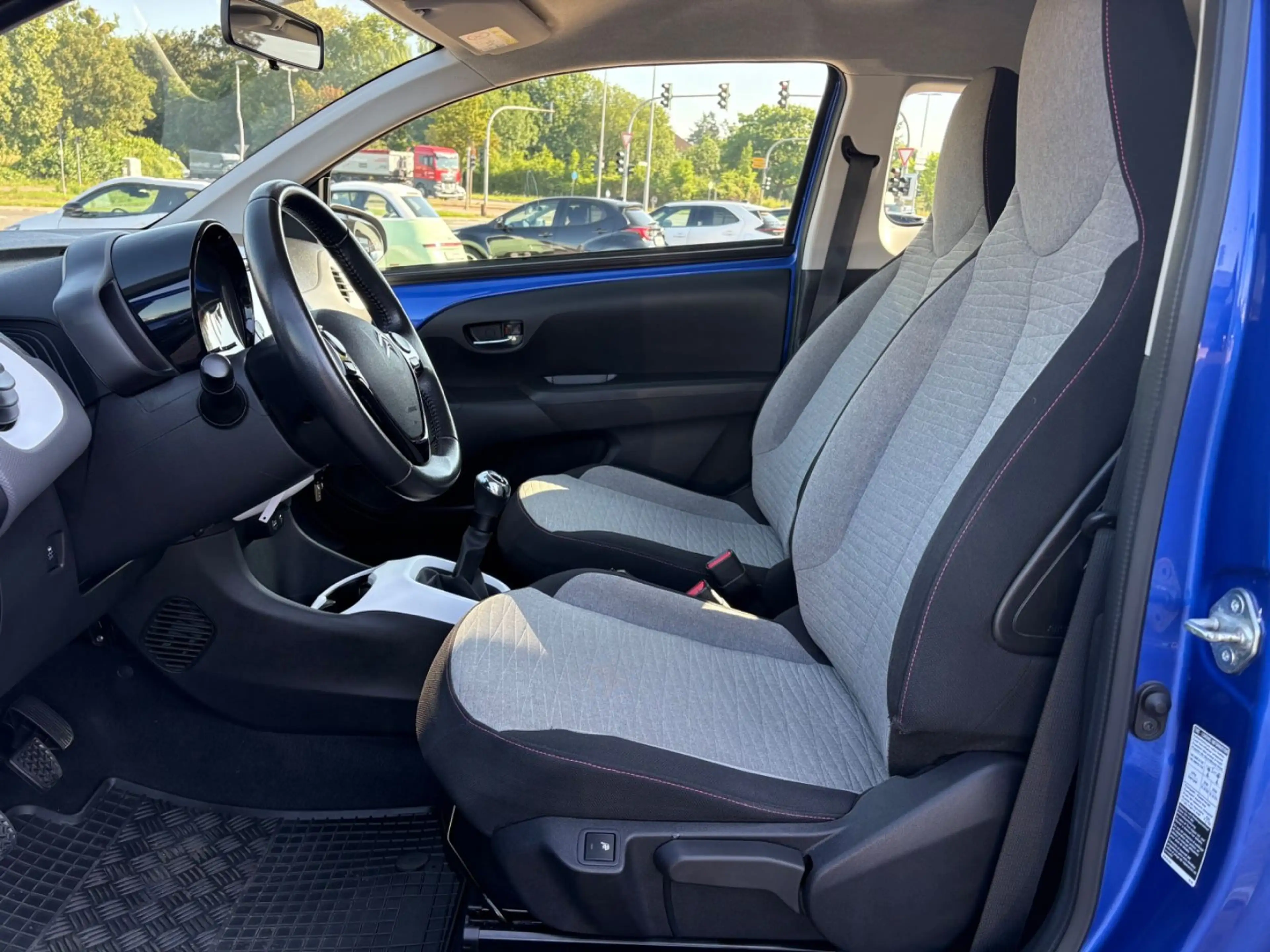Citroen C1 Shine **WENIG KILOMETER** — photo 5