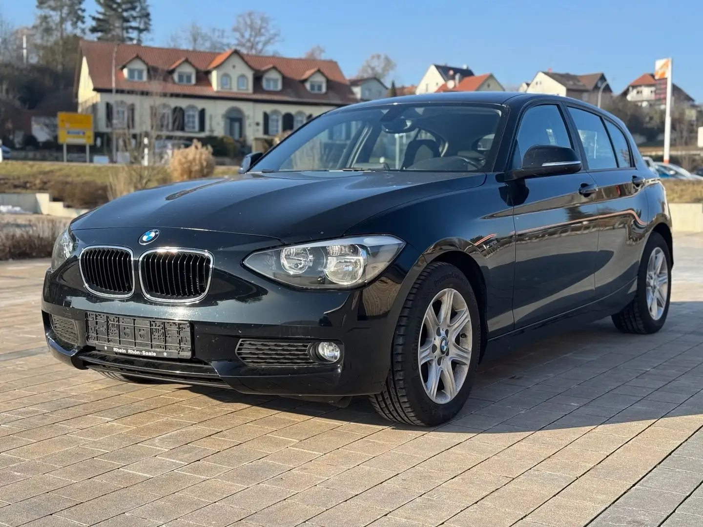BMW 116 116 i Schwarz - 2