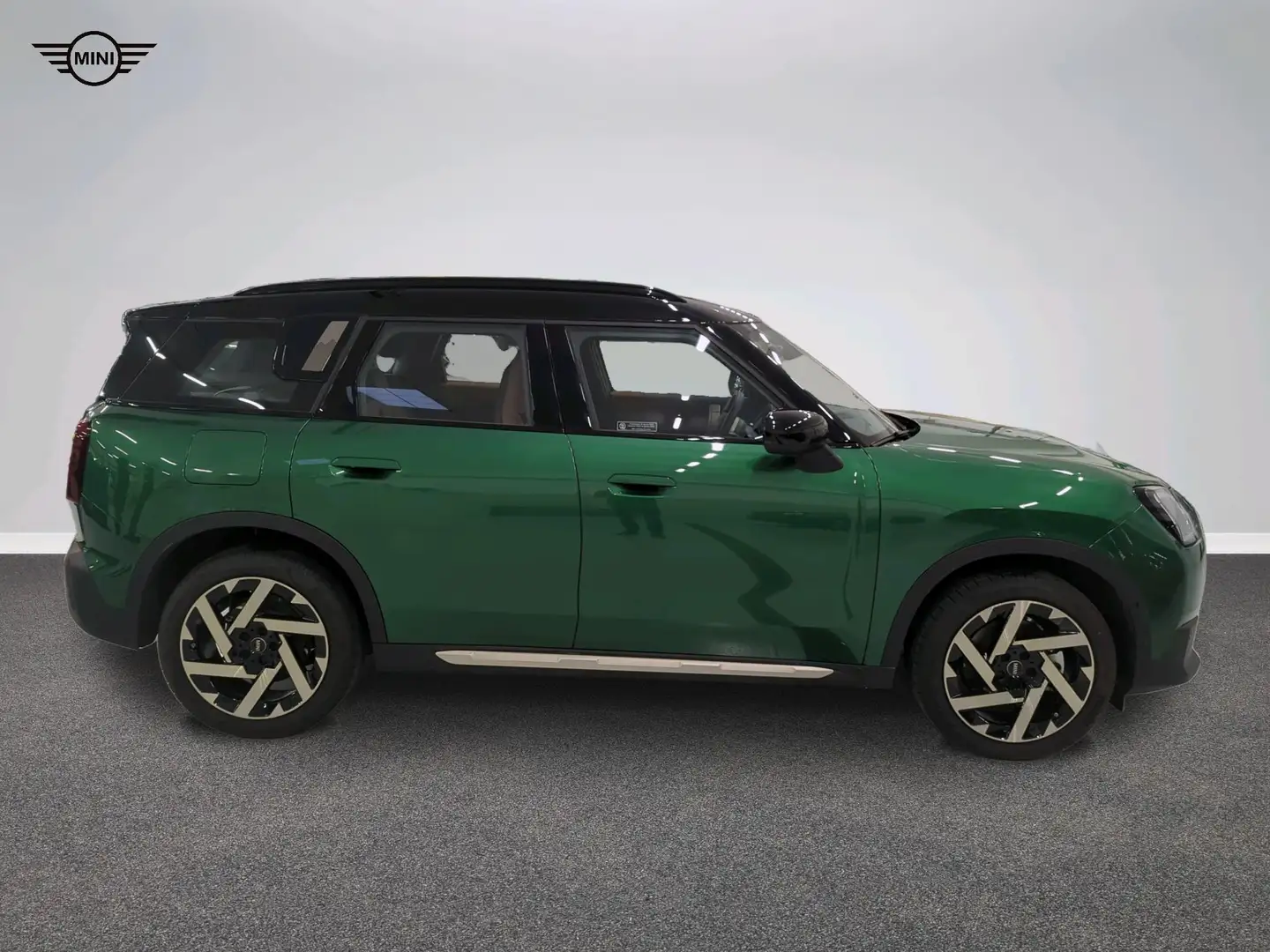 MINI Countryman C MINI Countryman C Зелений - 2