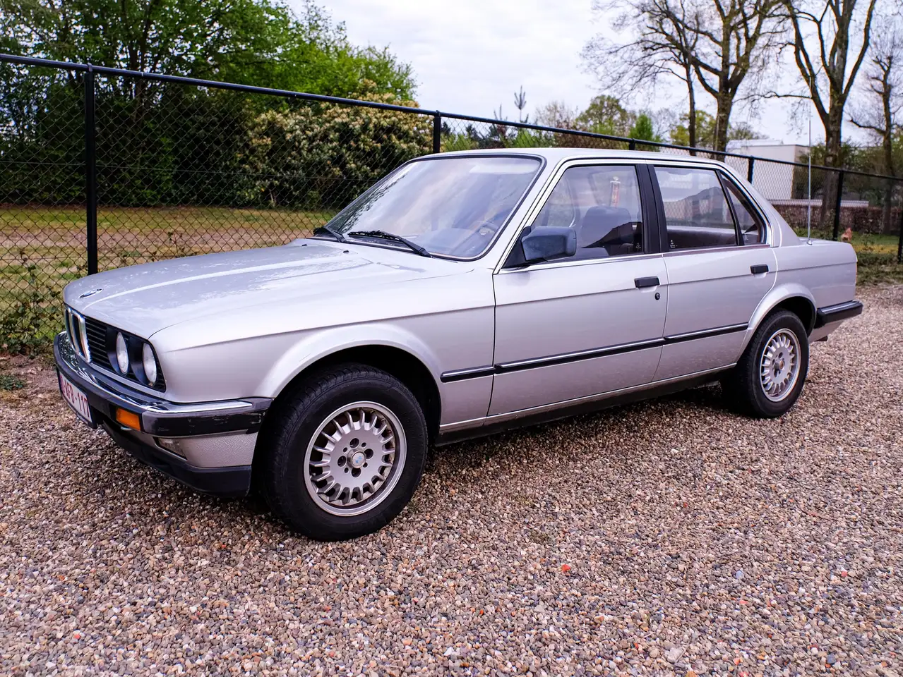 BMW 318, foto 2
