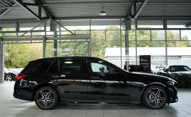 Mercedes-Benz C Class view 6
