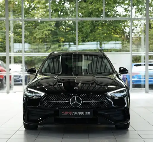 Mercedes-Benz C Class view 3