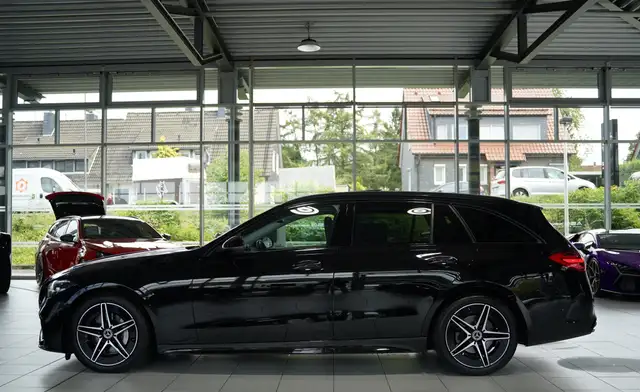 Mercedes-Benz C Class view 12