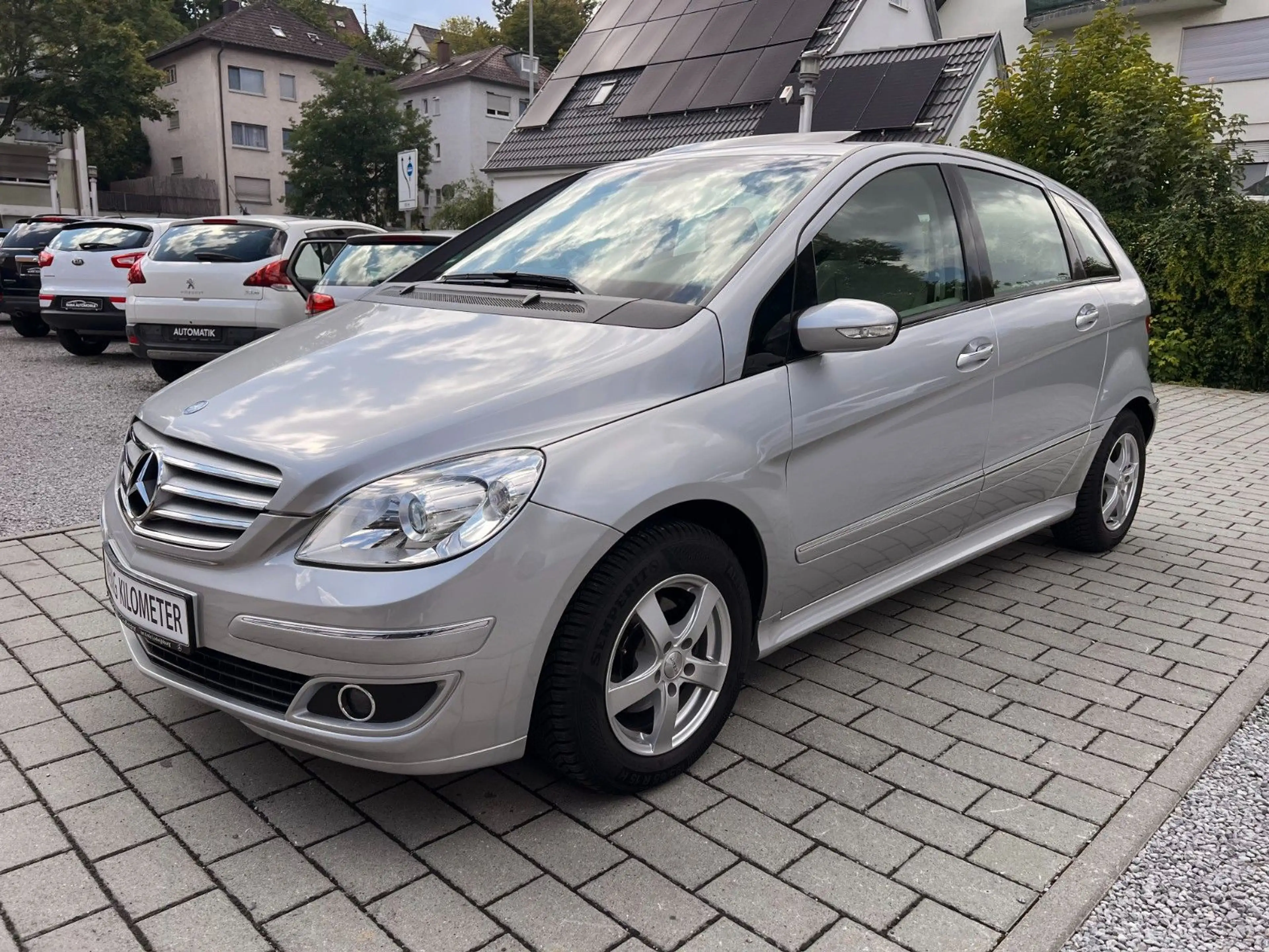 Mercedes-Benz B 170 PANO KLIMA SCHECKHEFT TOP TÜV 08.2028 — photo 3