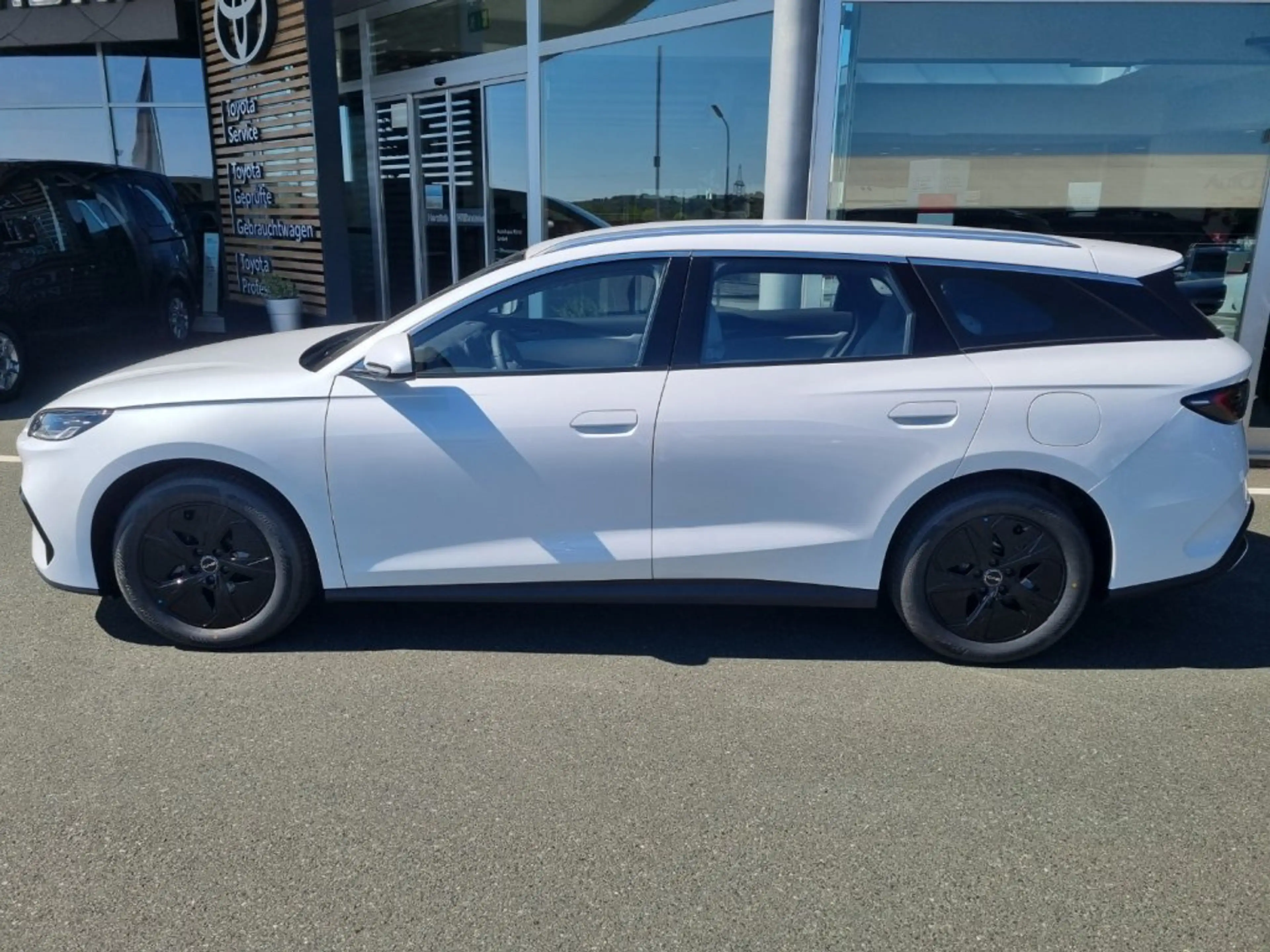 BYD Seal 6 DM-i Touring Boost — photo 2