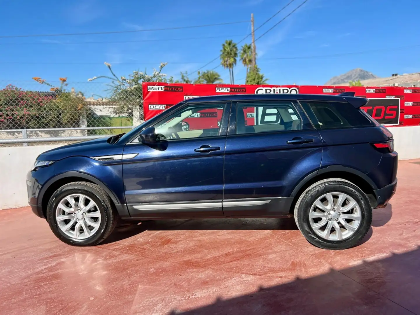 Land Rover Range Rover Evoque 2.0TD4 HSE 4WD Aut. 150 Blau - 2
