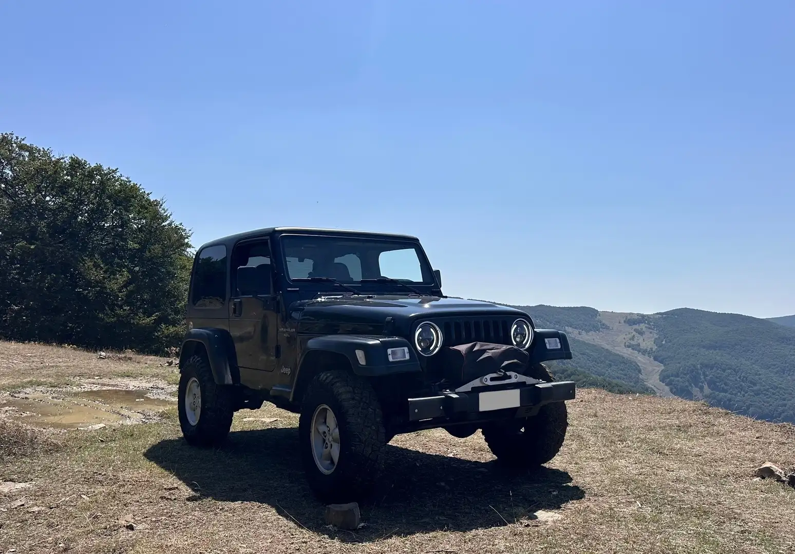 Jeep Wrangler Hard Top & soft top 4.0L - 1