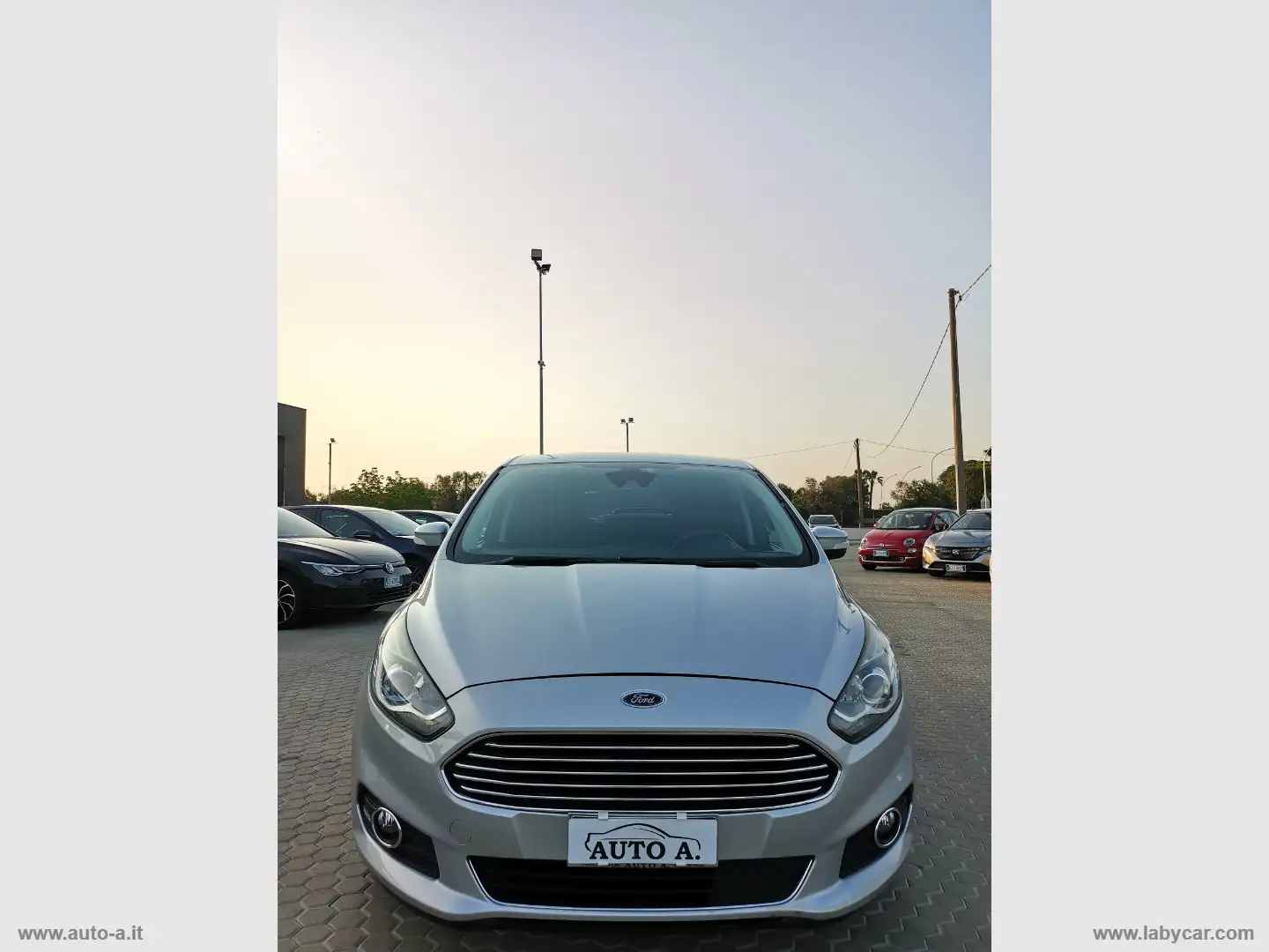 Ford S-Max S-MAX 2.0 TDCi 150 S&S POWERSHIFT 7 POSTI TITANIUM Gris - 2