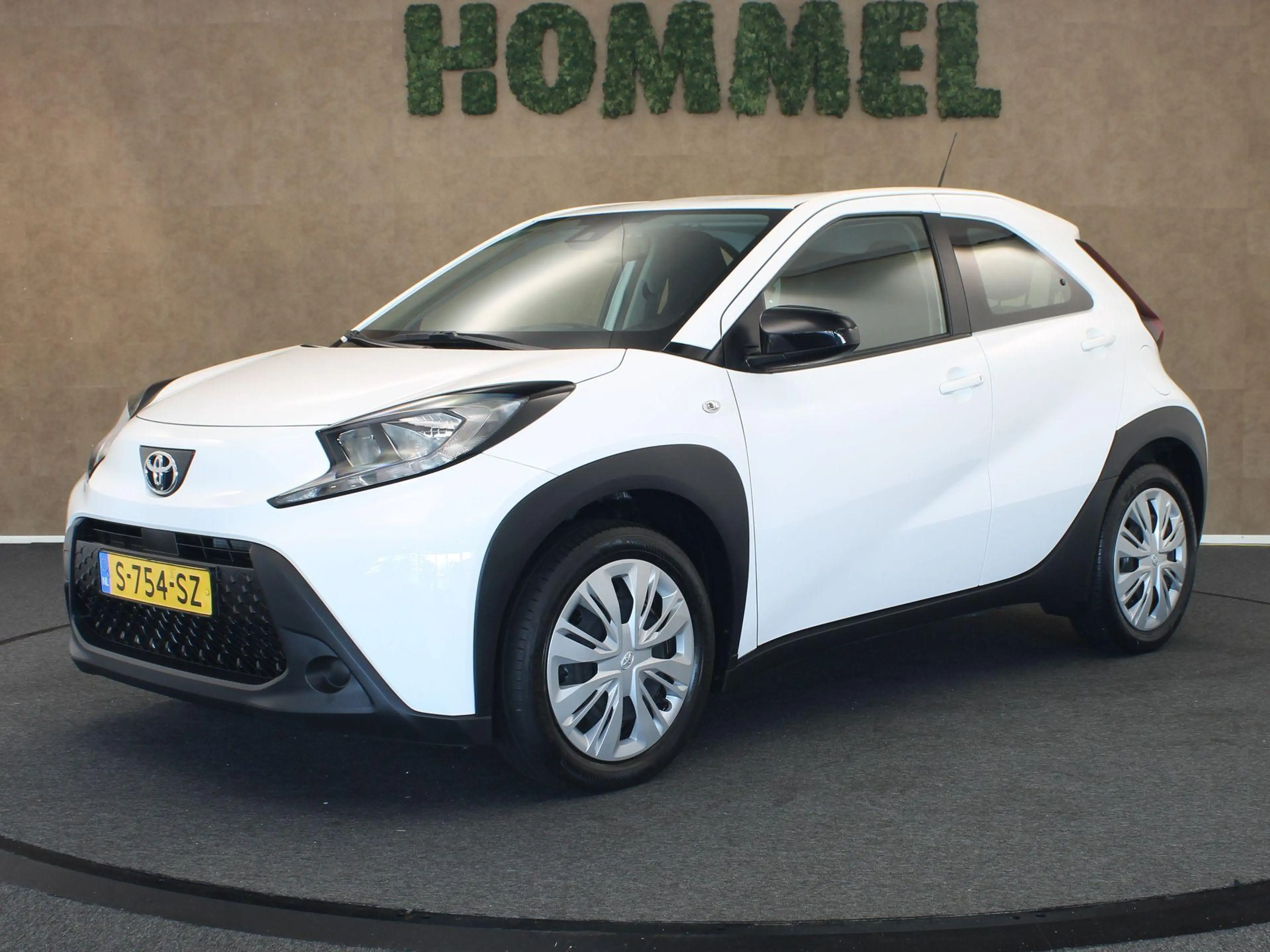 Toyota Aygo X 1.0 VVT-i MT Play - ORIGINEEL NEDERLANDSE AUTO - A — photo 5