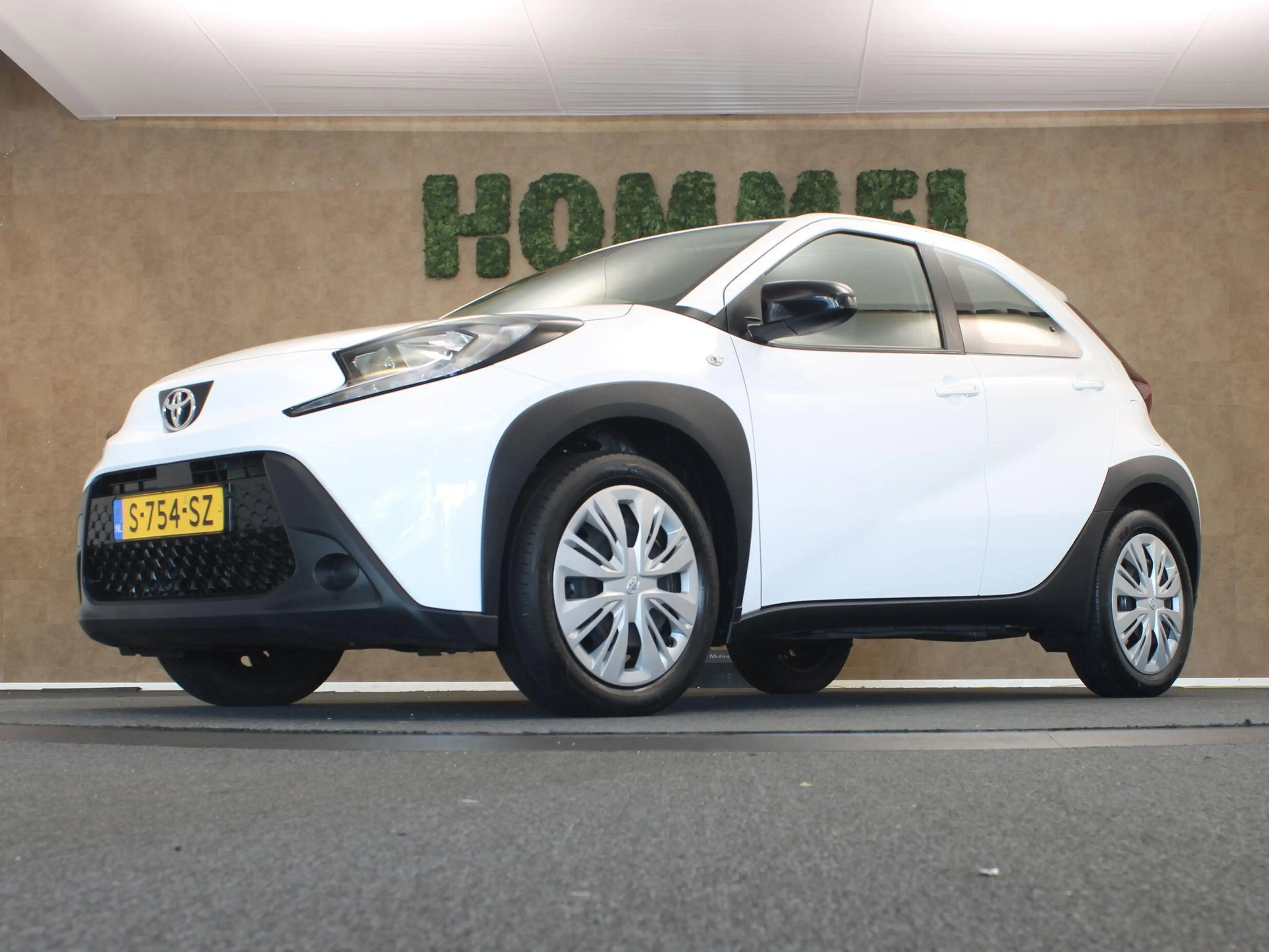 Toyota Aygo X 1.0 VVT-i MT Play - ORIGINEEL NEDERLANDSE AUTO - A — photo 8