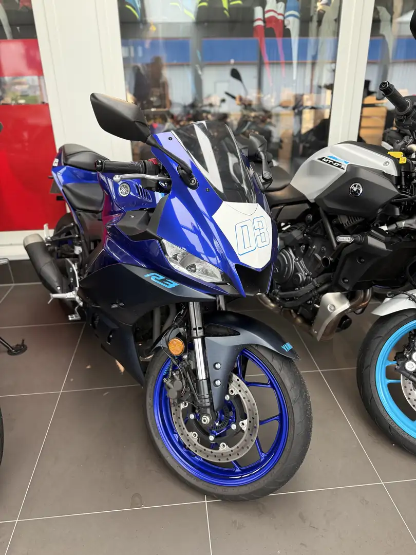 Yamaha YZF-R3 2024 Blau - 1