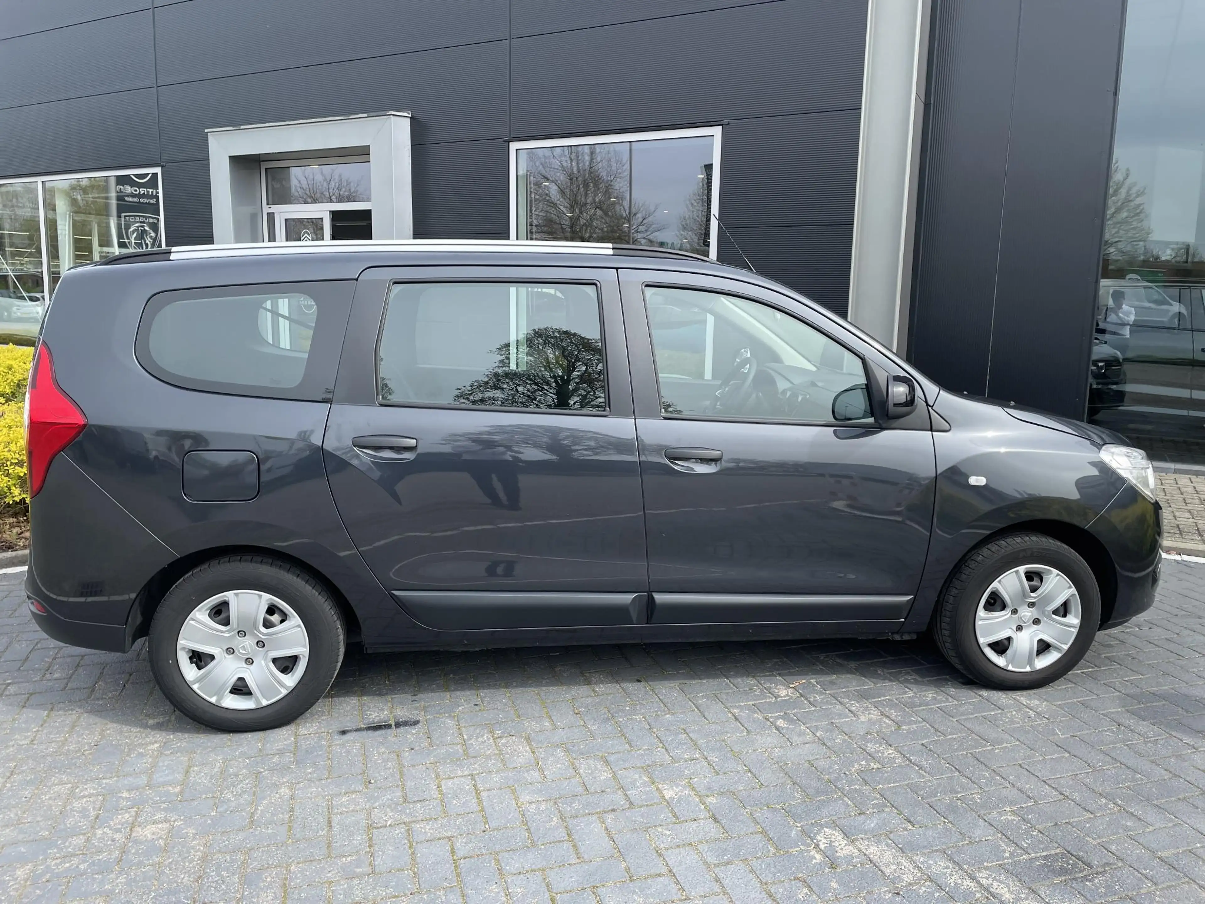 Dacia Lodgy 1.3 TCe Comfort 5p. | Camera | Airco | Armsteun | — photo 11