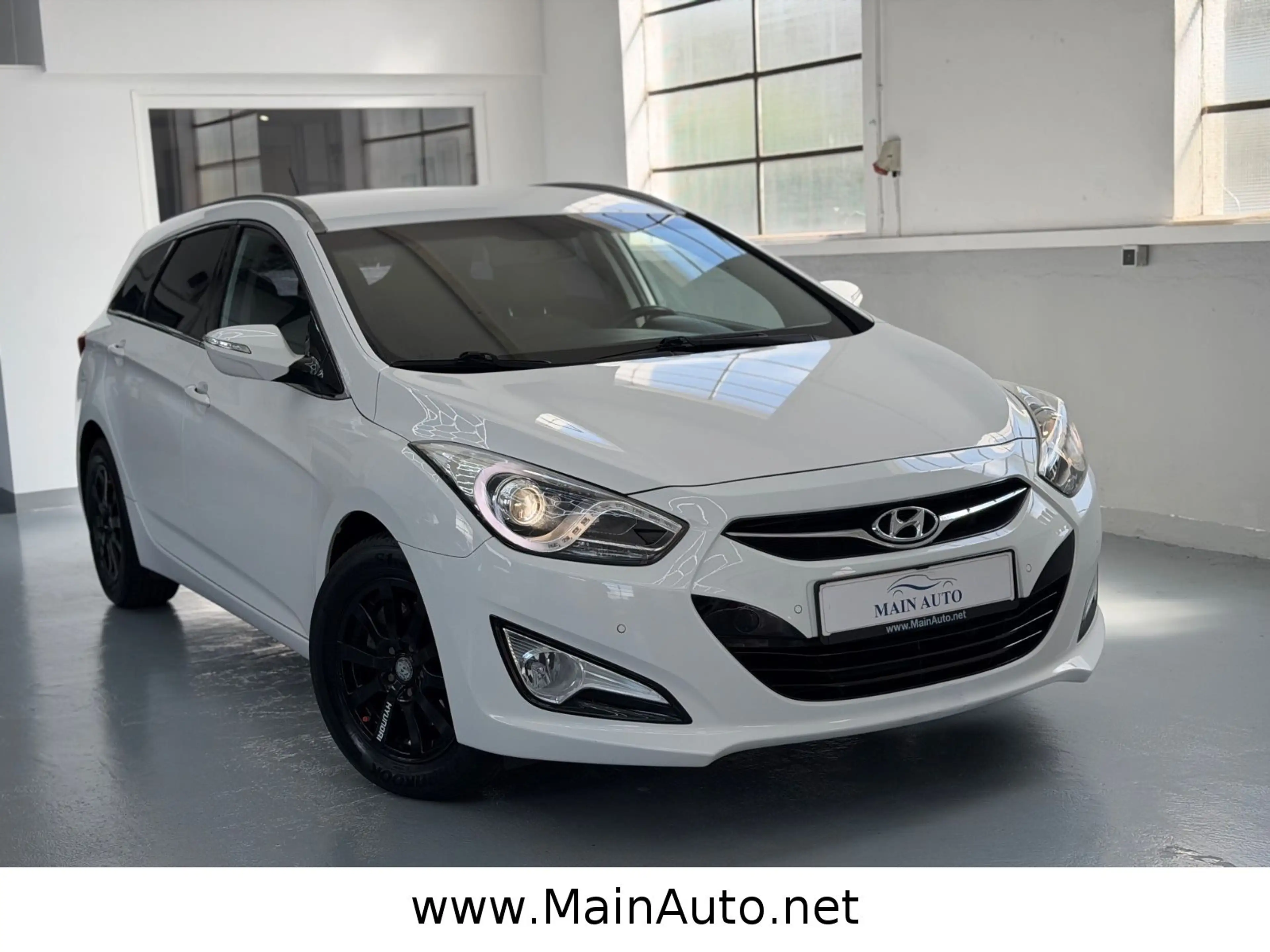 Hyundai i40 cw Comfort 1.Hand/2xPDC/SitzHeiz/81000KM — photo 9