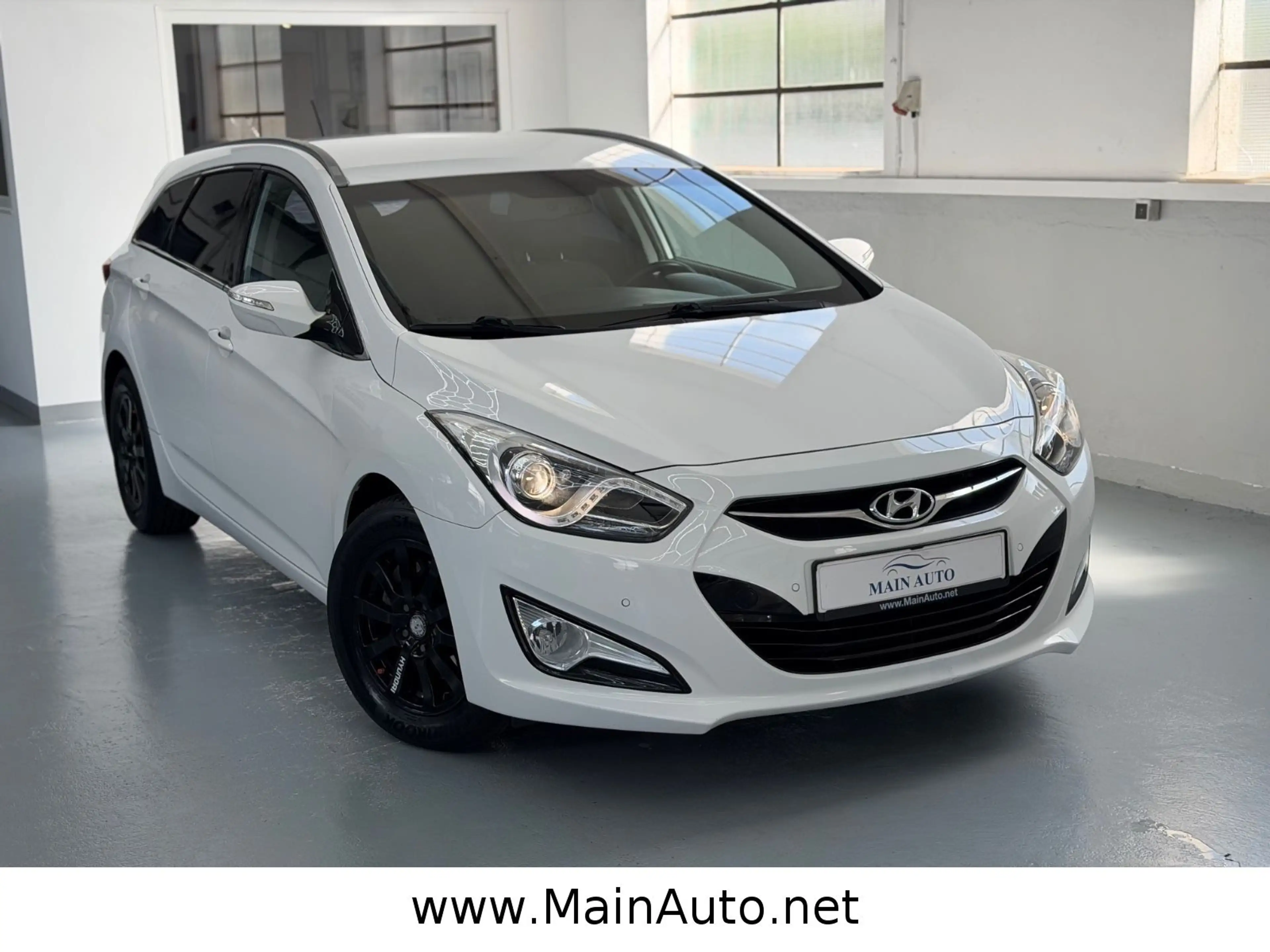 Hyundai i40 cw Comfort 1.Hand/2xPDC/SitzHeiz/81000KM — photo 8