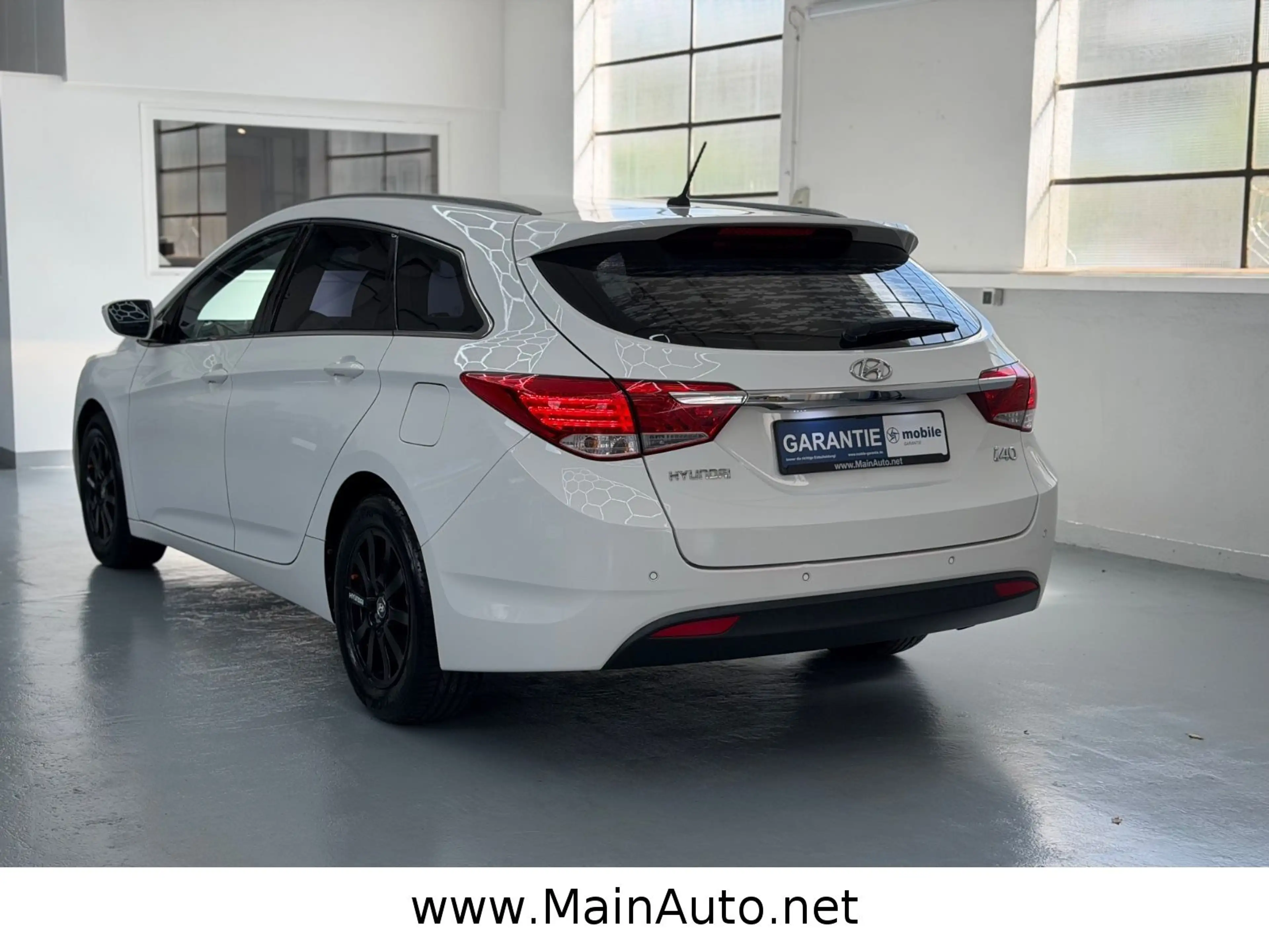 Hyundai i40 cw Comfort 1.Hand/2xPDC/SitzHeiz/81000KM — photo 4