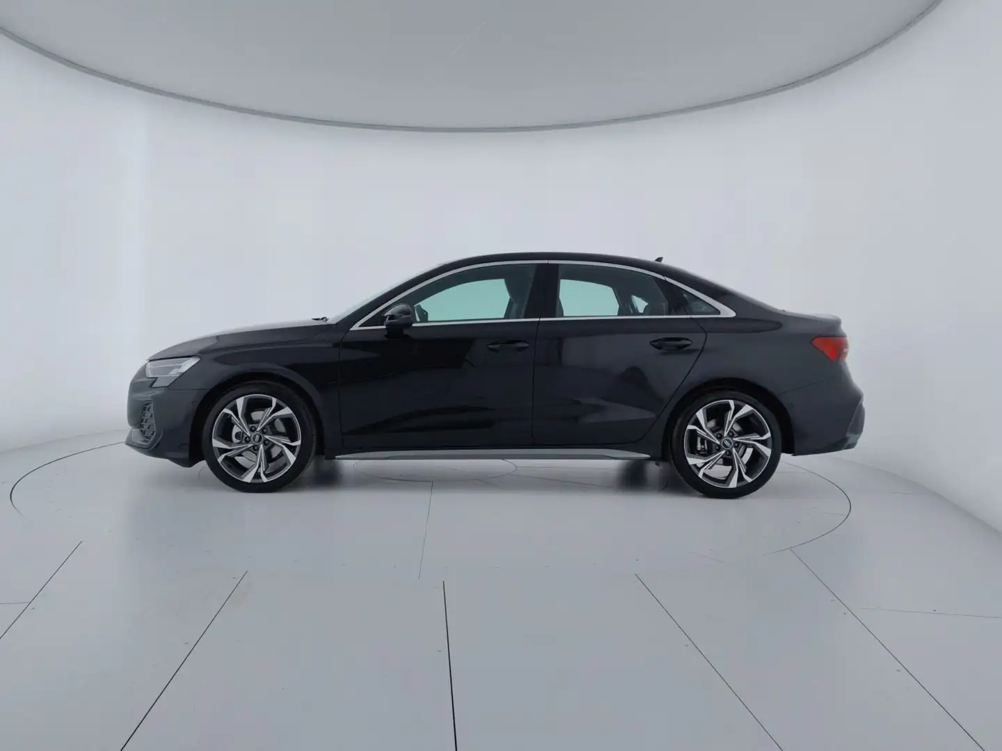 Audi A3 Sedan 35 TDI S tronic S line edition Negro - 2