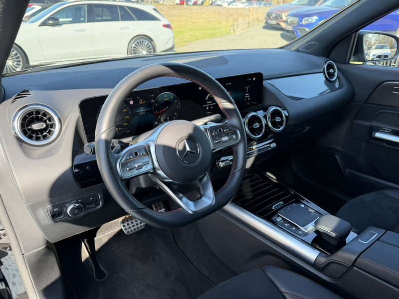 Mercedes-Benz GLA 200 AMG+AHK+KAM+LED+NAVI+PDC+WIDE+SHZ — photo 10
