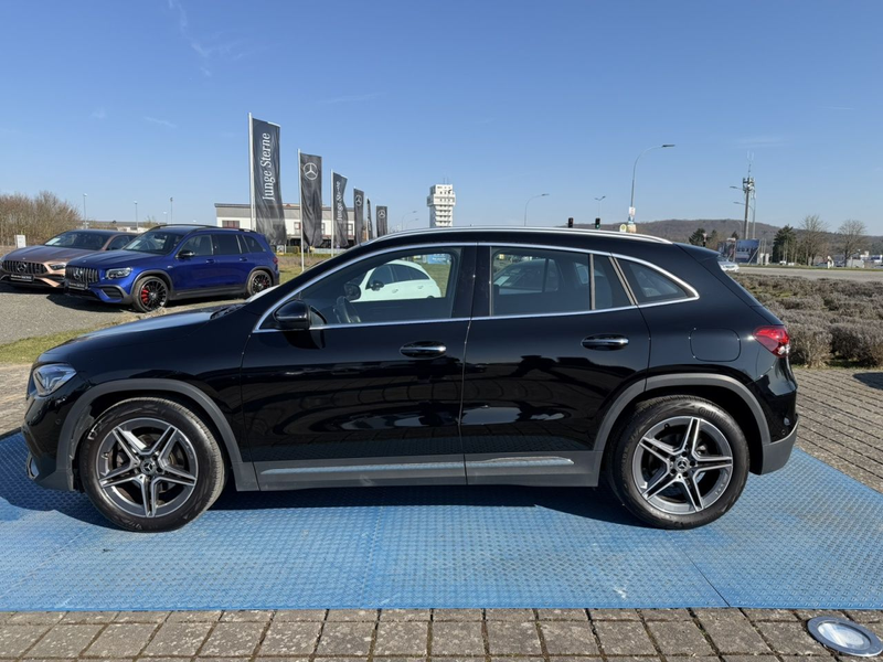 Mercedes-Benz GLA 200 AMG+AHK+KAM+LED+NAVI+PDC+WIDE+SHZ — photo 9