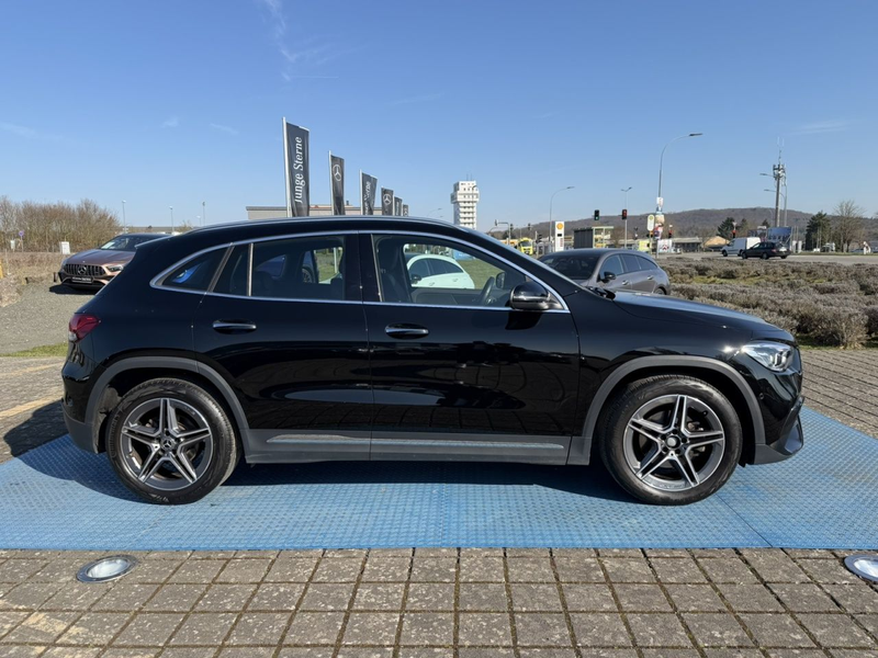 Mercedes-Benz GLA 200 AMG+AHK+KAM+LED+NAVI+PDC+WIDE+SHZ — photo 5