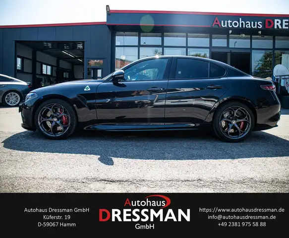 Alfa Romeo Giulia view 7